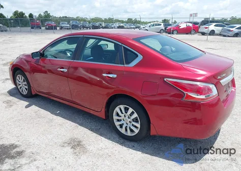 2015 Nissan Altima 2.5 S из США, поврежденный, VIN 1N4AL3AP7FN912490